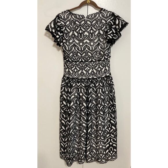NWT ML Monique Lhuillier Embroidered Lace V-Neck Midi Dress Size 4 - Picture 7 of 8